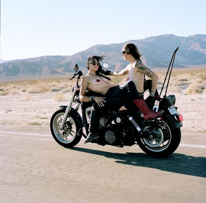 Girls on a motorcycle in Sorokaba