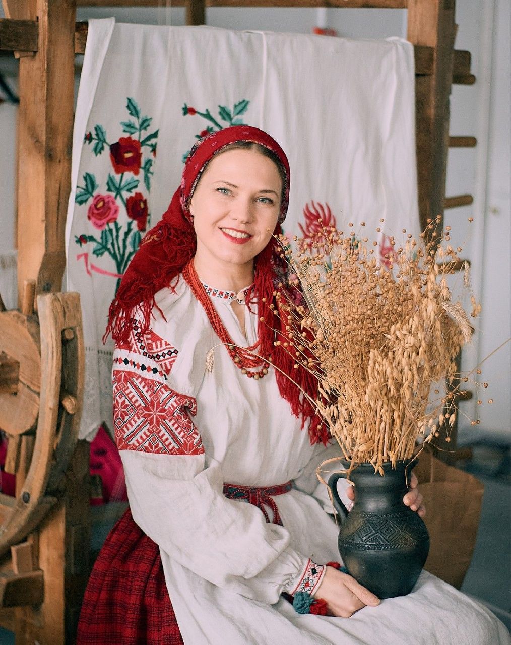 Women in Slavic costumes in Sorokaba