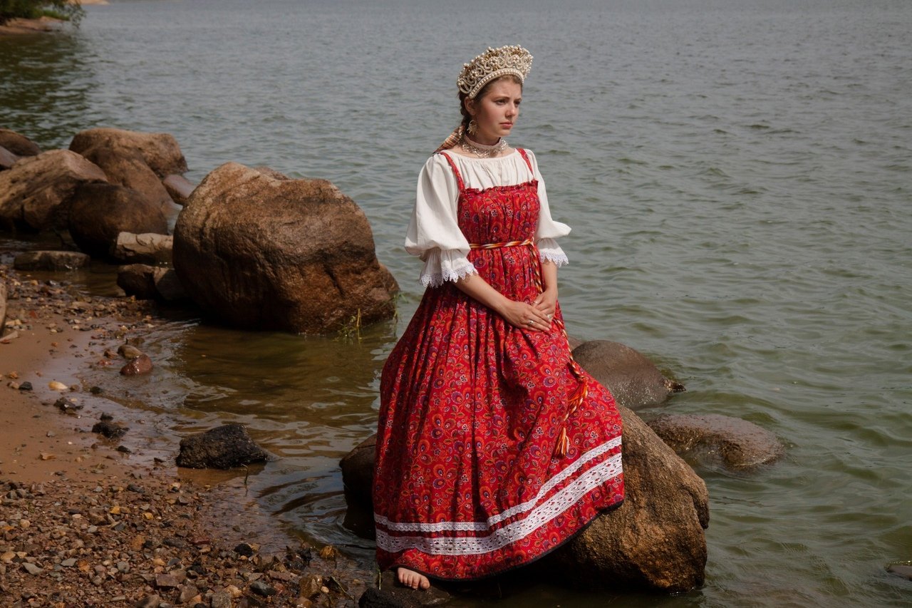 Women in Slavic costumes in Sorokaba