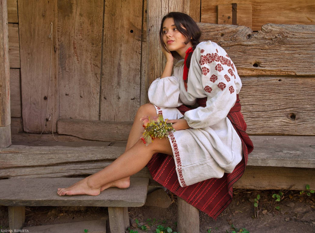 Women in Slavic costumes in Sorokaba