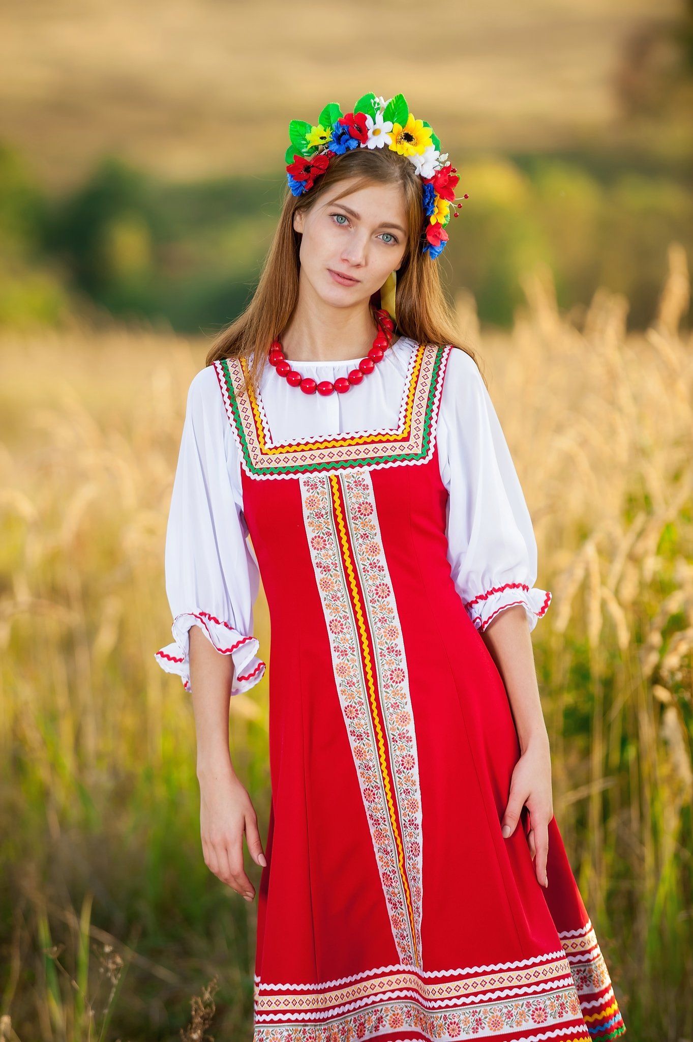 Women in Slavic costumes in Sorokaba